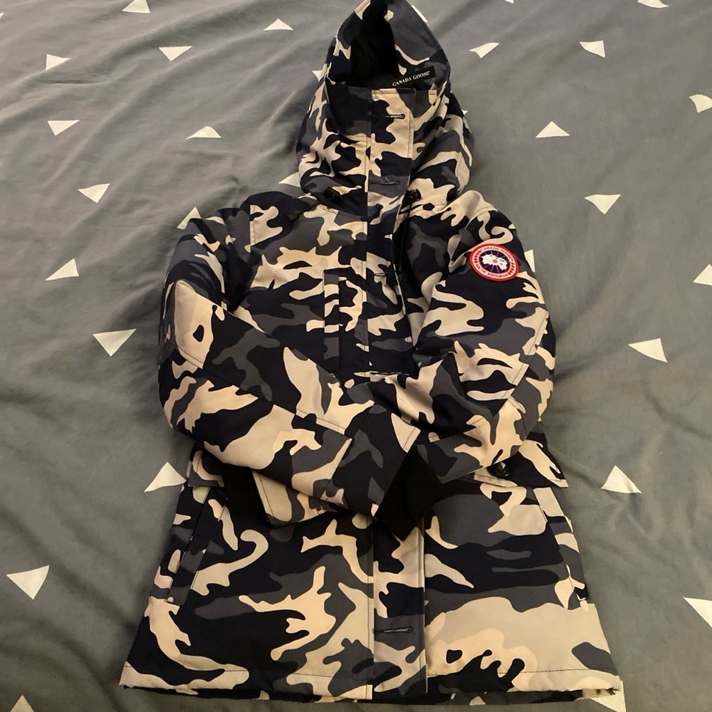 Authentic Canada Goose Camo Jacket
